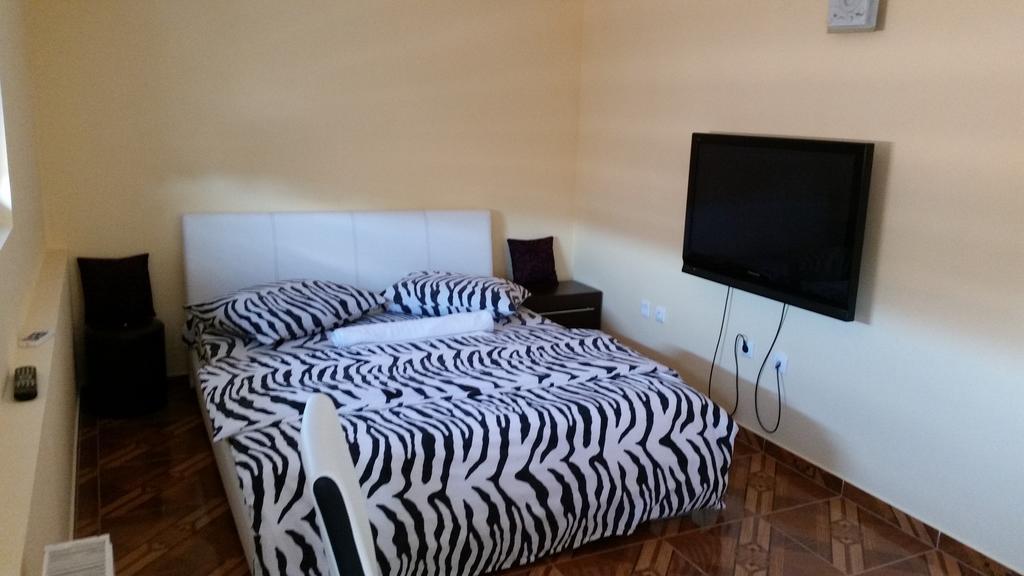 Apartments Maca Novi Sad Rom bilde